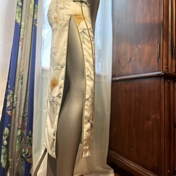 China Cheongsam Evening Dress - Picture 6 of 15